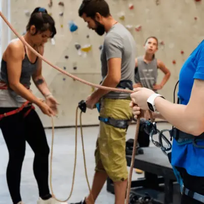 Partnercheck vor dem Klettern